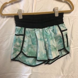 Lululemon Tracker Shorts (Tie Dye)